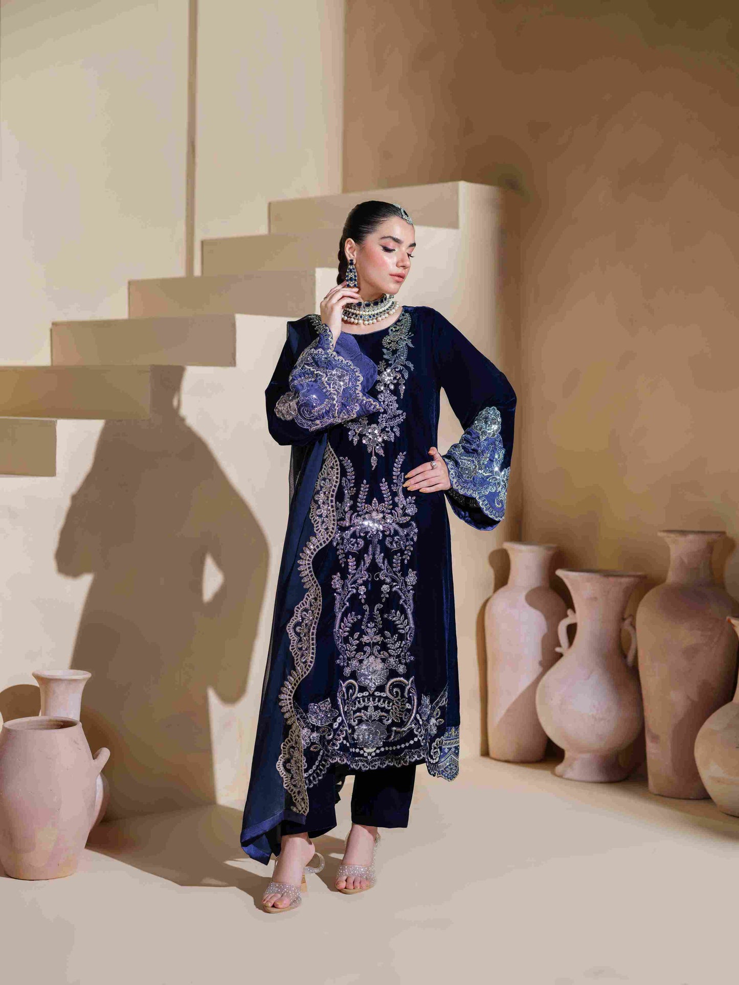 VELVETS '25 (Navy-Gold-Silver)