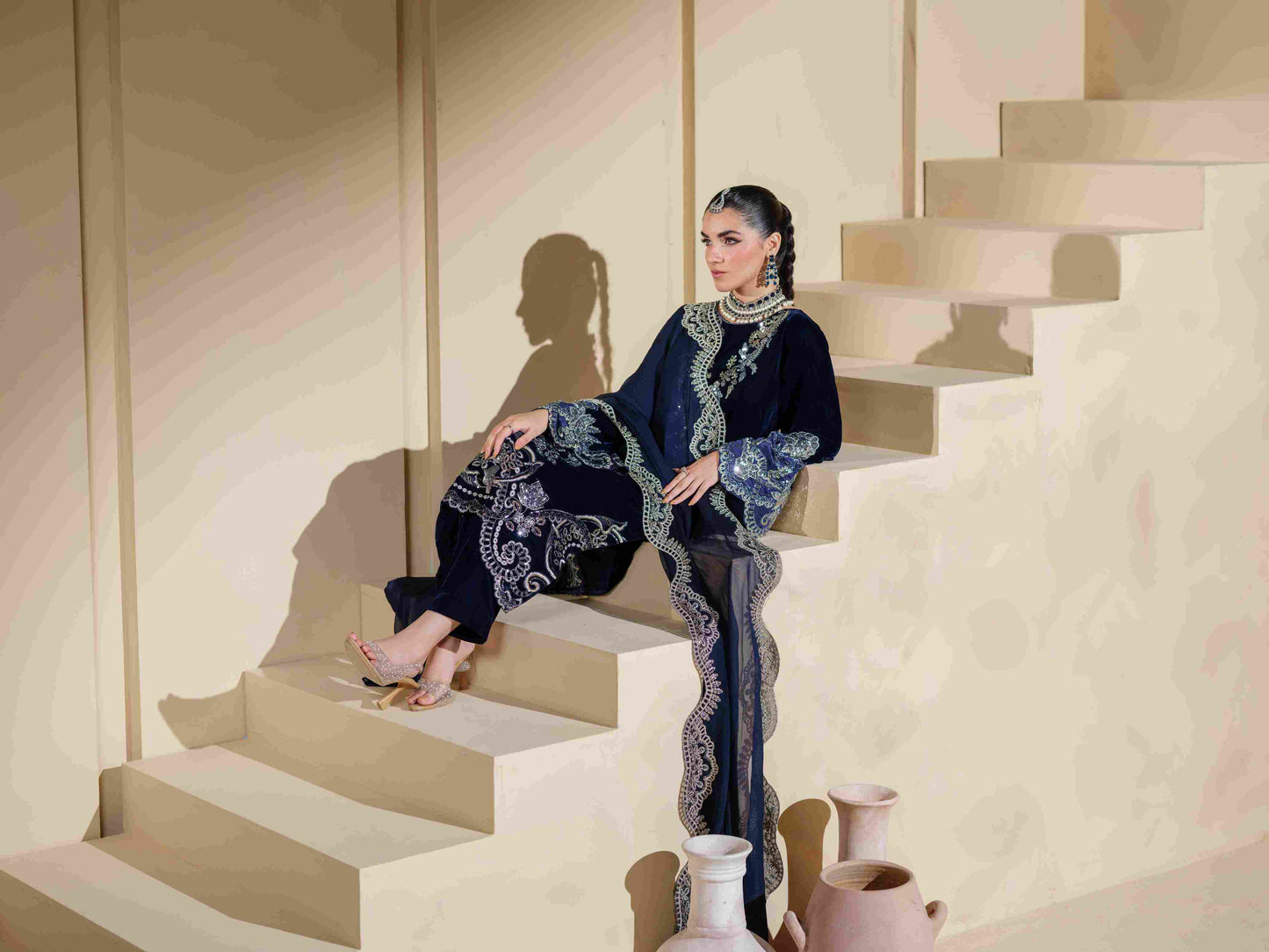 VELVETS '25 (Navy-Gold-Silver)