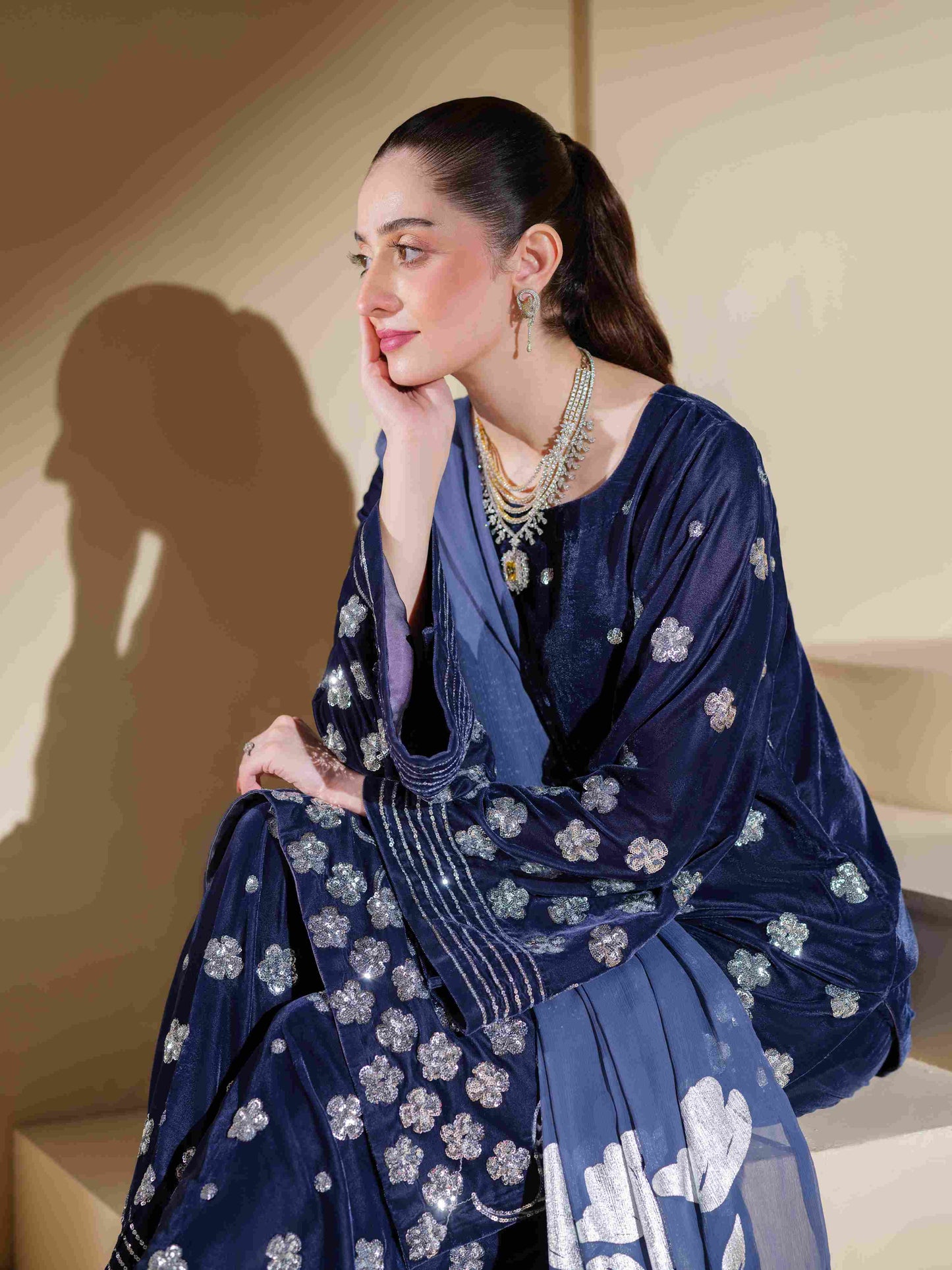 VELVETS '25  (Navy/Silver)