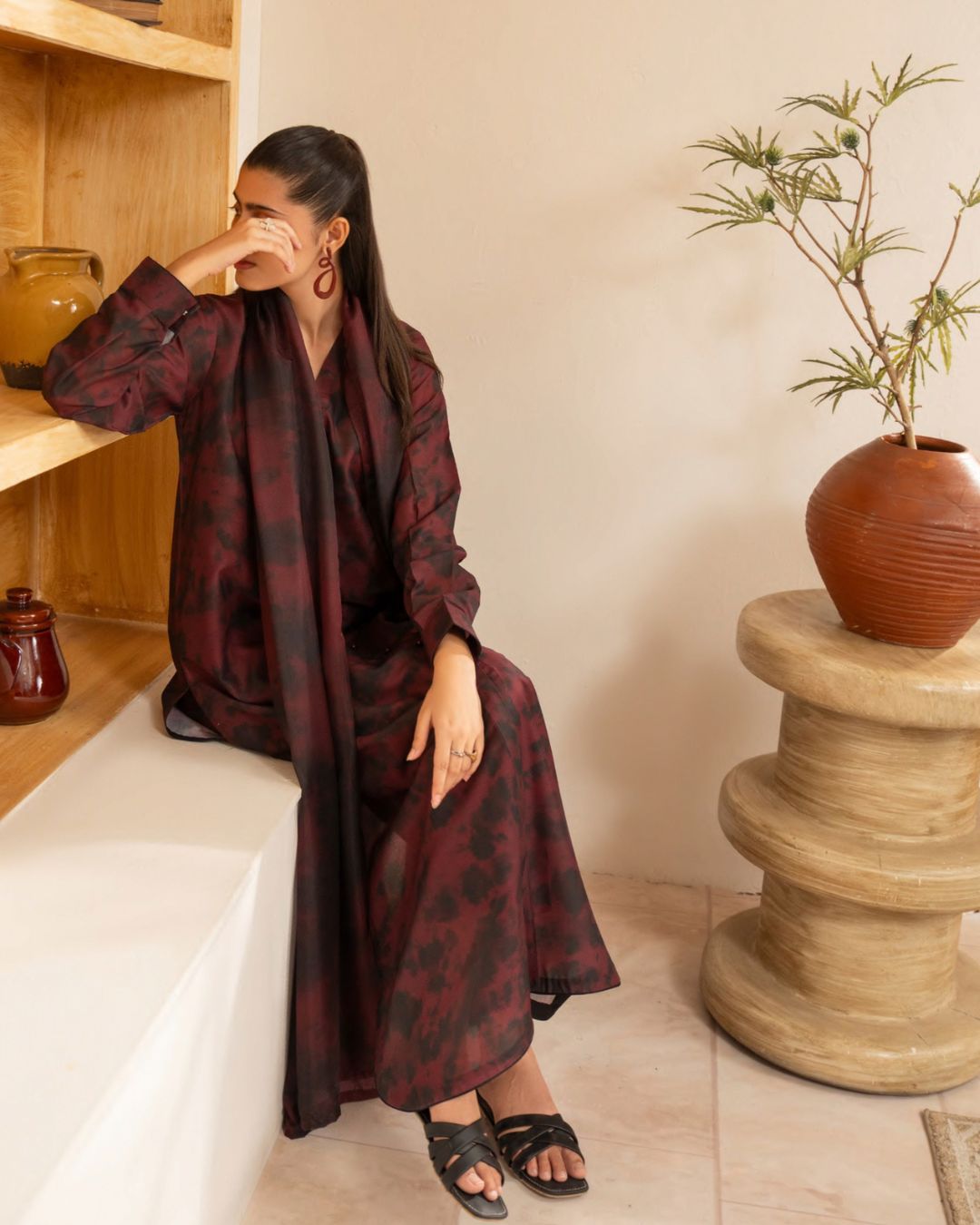 Dawwama (Black & Maroon)